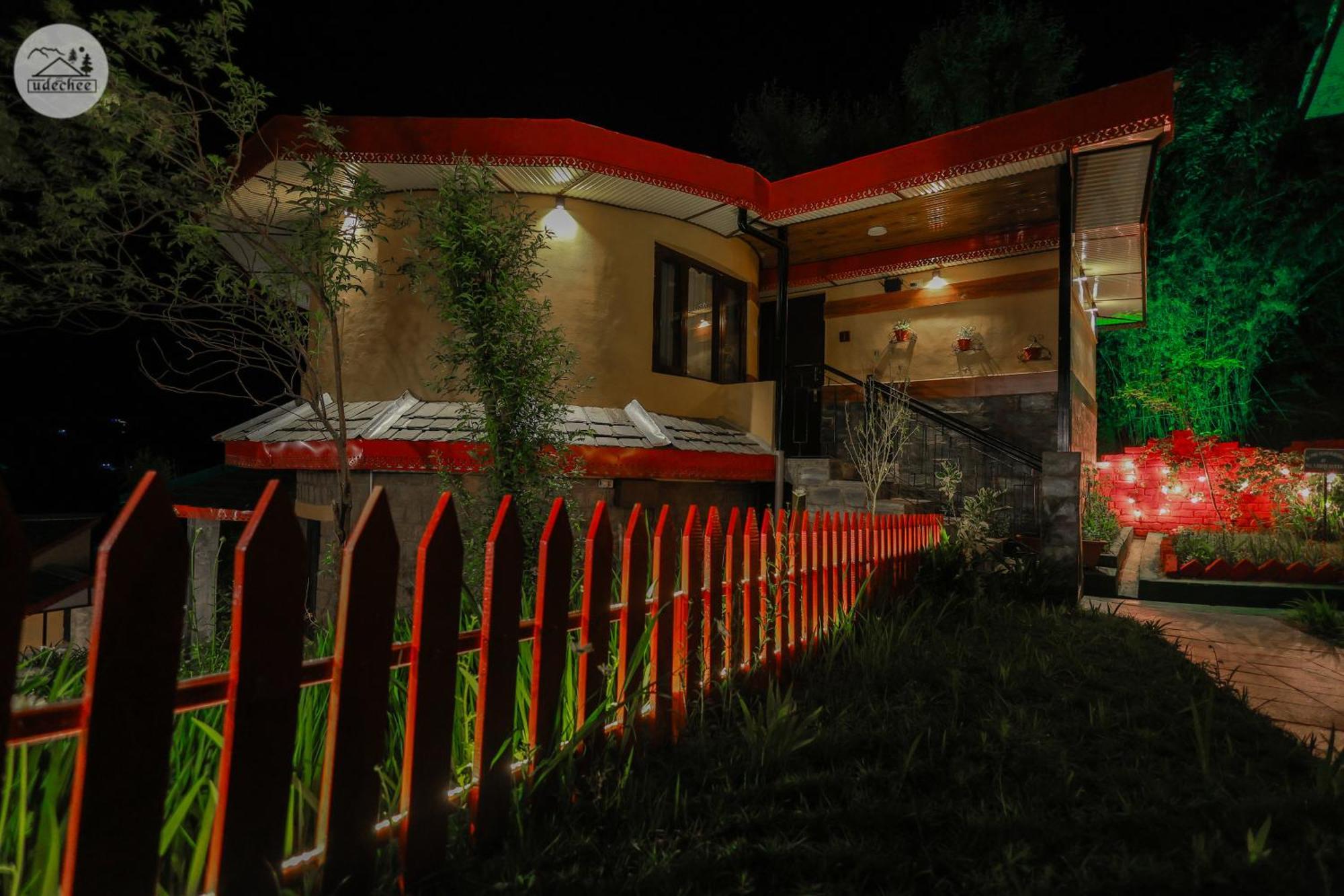 Hotel Udechee Huts, Mcleod Ganj Exterior photo