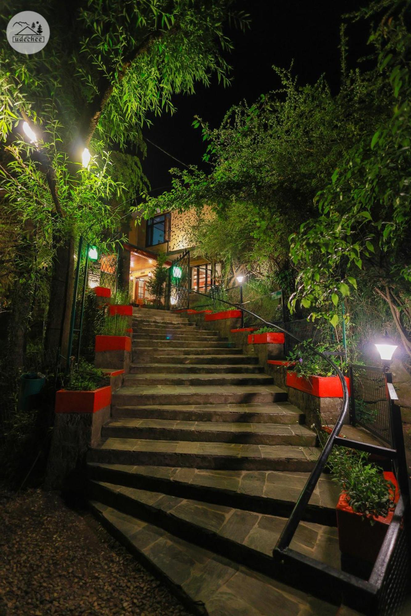 Hotel Udechee Huts, Mcleod Ganj Exterior photo