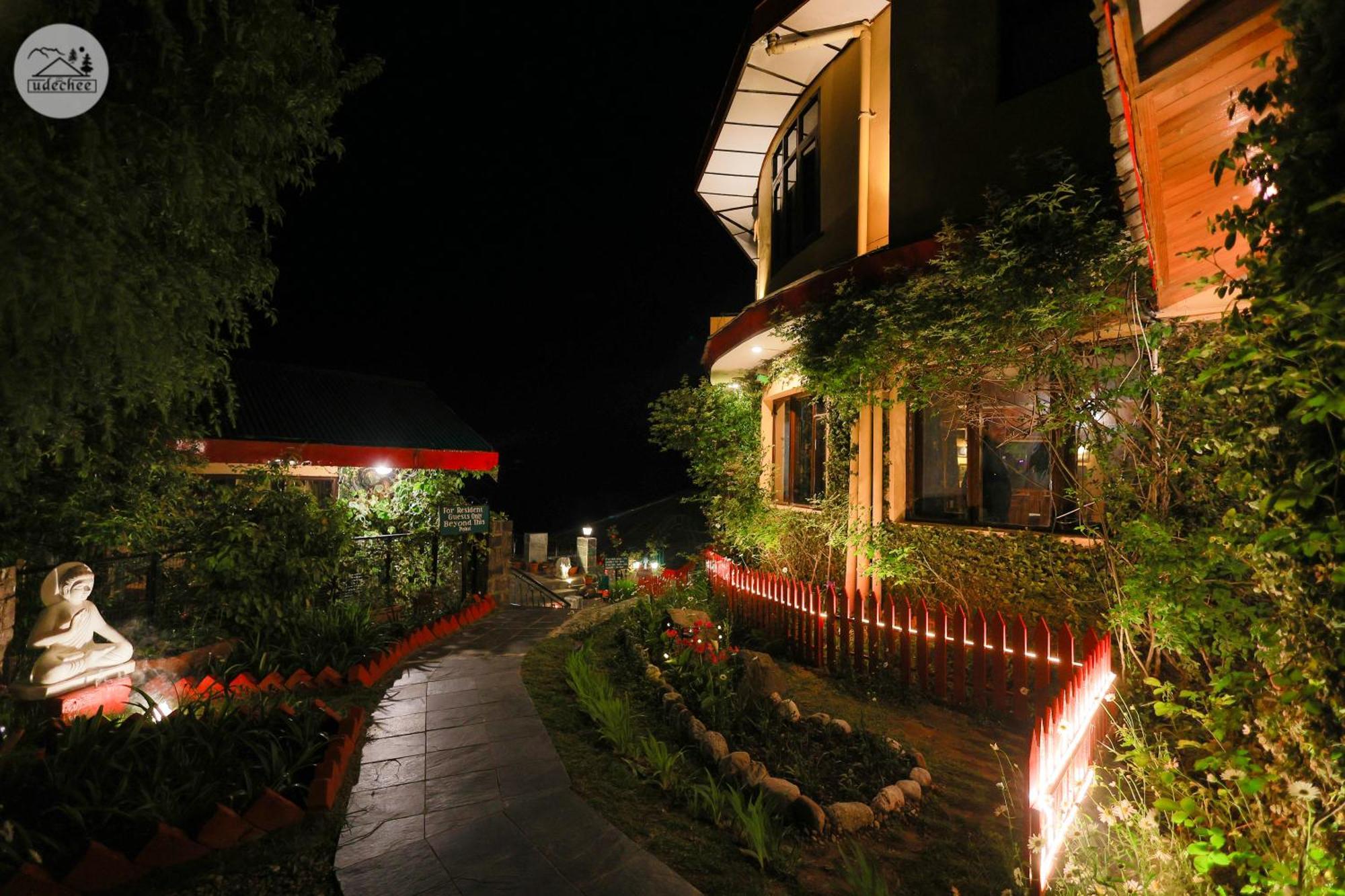 Hotel Udechee Huts, Mcleod Ganj Exterior photo