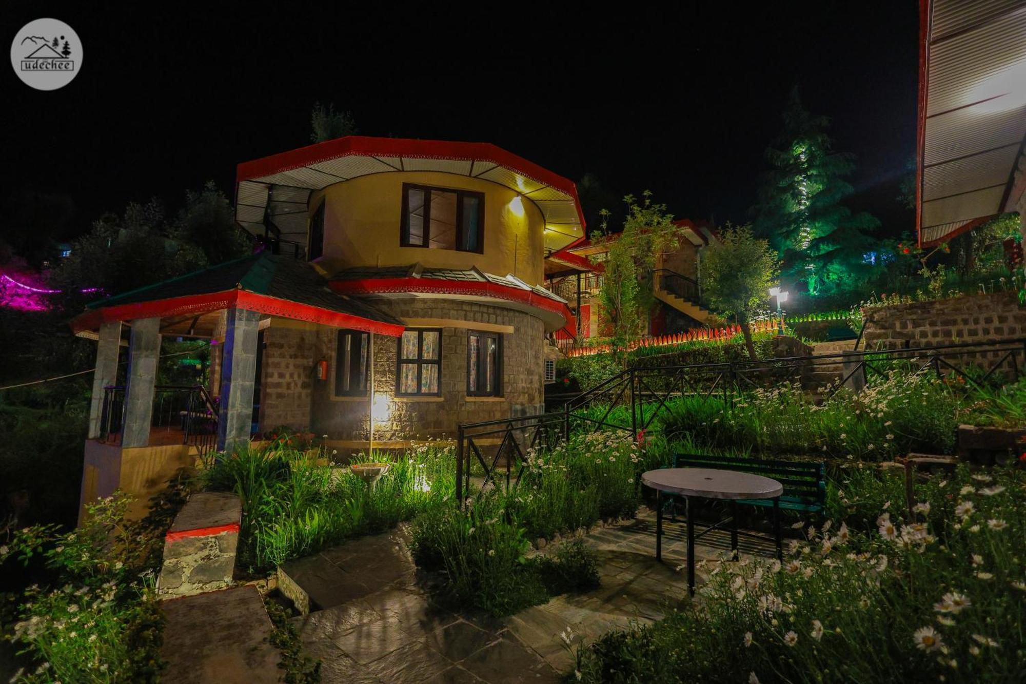 Hotel Udechee Huts, Mcleod Ganj Exterior photo