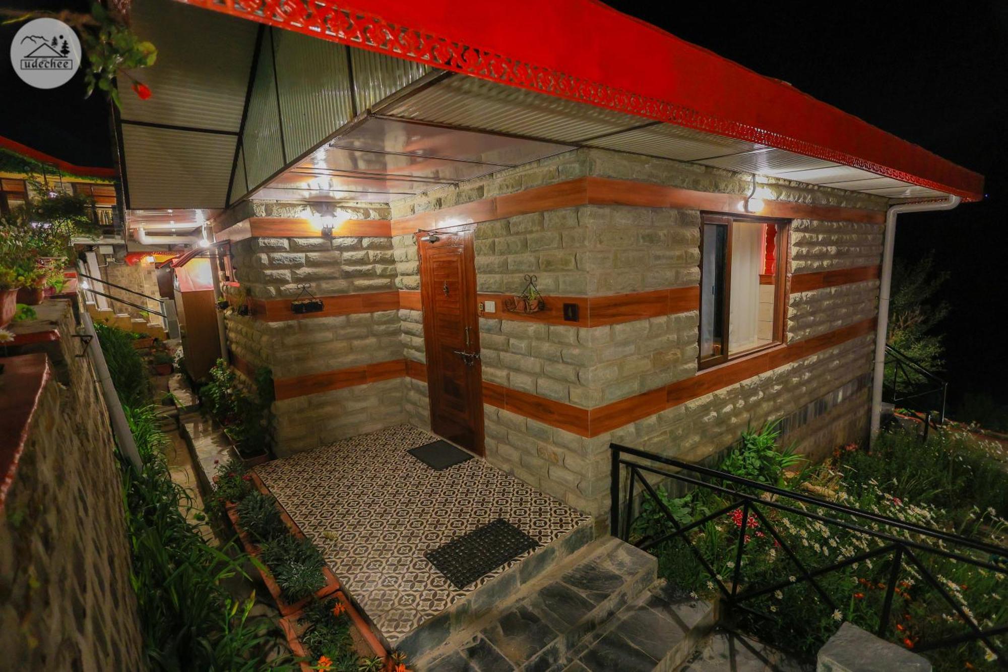 Hotel Udechee Huts, Mcleod Ganj Exterior photo